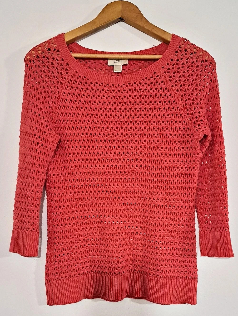 LOFT Open Knit Crewneck Sweater in Coral Pink Size Medium Like New